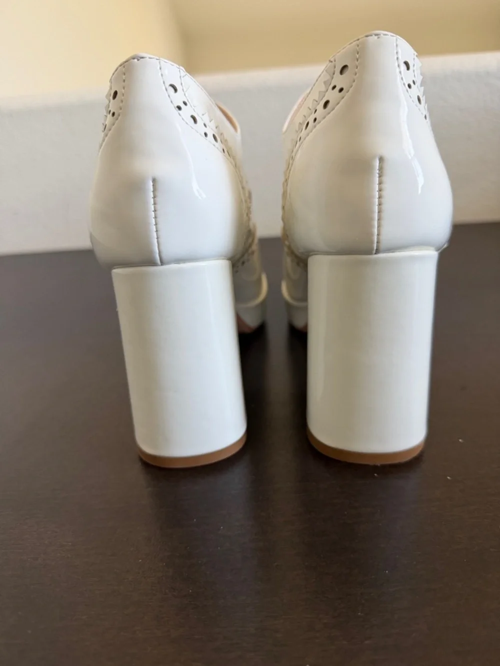 Womens  White Patent Platform Brogue Derby Oxfords.